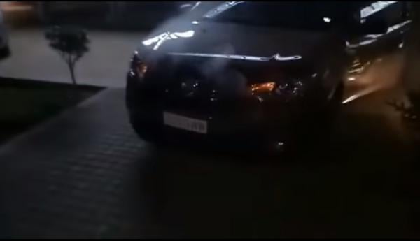 فضيحة .. تعطل سيارة داسيا لوغان جديدة بعد قطعها 4 كلمترات فقط !