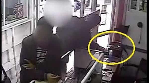 عملية سرقة في واضح النهار بمحل تجاري بالناظور