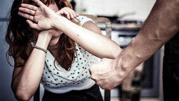 خاص: سعودي يحبس زوجته المغربية بمستشفى للمجانين بعد مطالبتها بالطلاق