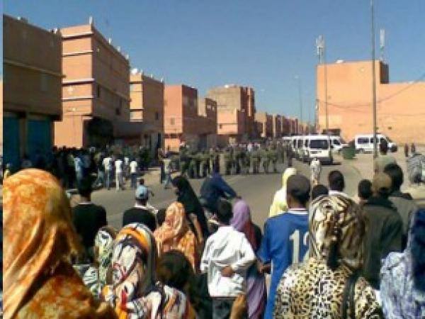 ليلة ساخنة في بوجدور. مواجهات عنيفة بين المعطلين والقوات العمومية