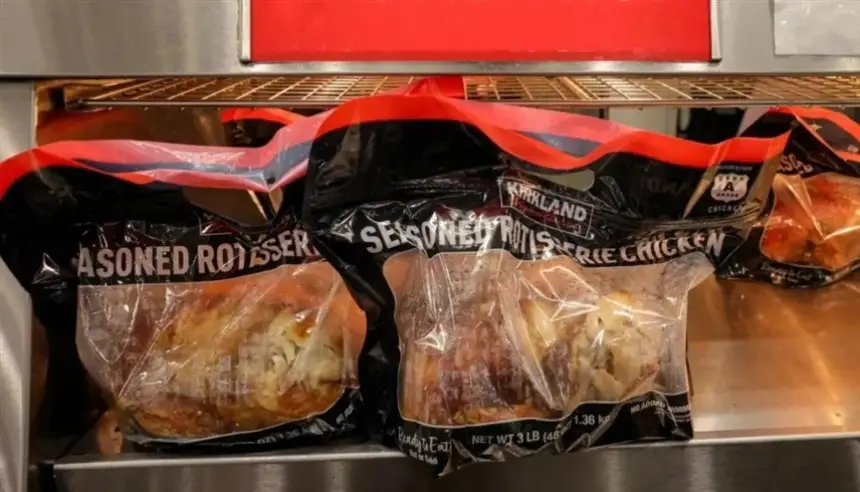 كيس الدجاج يثير الجدل: وصفة غريبة تتحول إلى تريند وتثير المخاوف