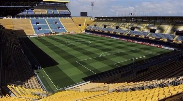 فياريال يغير اسم ملعبه قبل مواجهة برشلونة