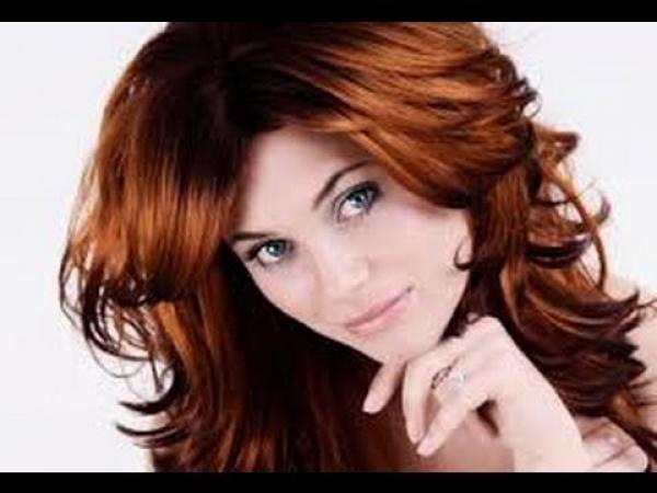 احصلي على شعر بني بدون أصباغ