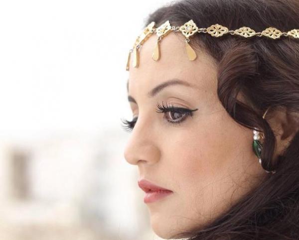 الفنانة سناء عكرود : ما نفع تامغرابيت وهي تشحن جثت اخ وأب وابن كما تشحن القمامة