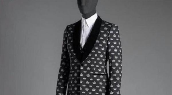 بالصور : الكشف عن بذلة ميسي في حفل الكرة الذهبية