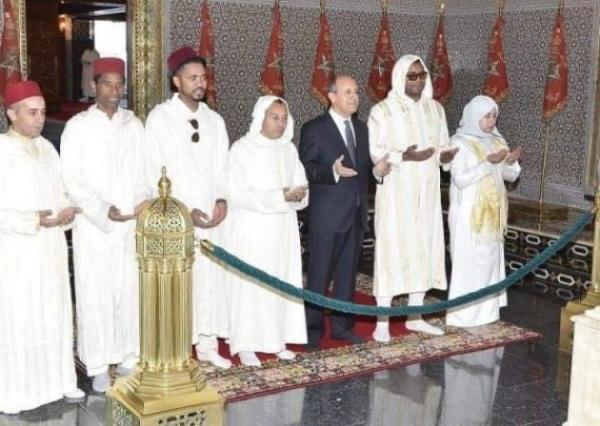 البولماني يوقع في الدفتر الذهبي لضريح محمد الخامس! (صور)