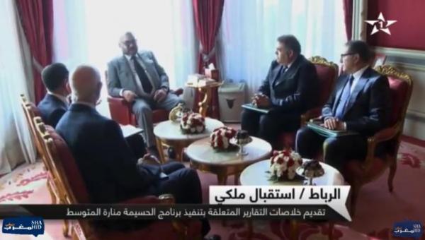 بالفيديو .. وزراء تبادلوا الضحكات مع الملك و آخرون يتحسسون رؤوسهم