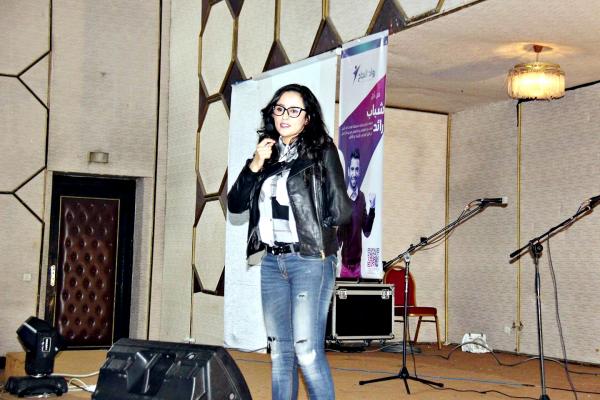 رسالة أمل : سميرة الهاشمي فتاة هزمت الإعاقة تروي تفاصيل تعرضها لحادثة سير خرجت منها مبتورة اليد