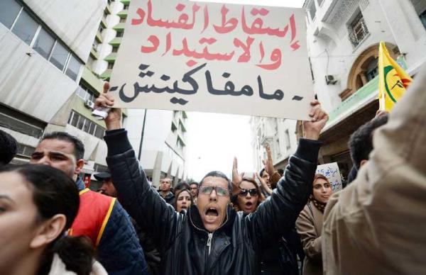 الغلوسي : البيجيدي استغل حركة 20 فبراير انتخابيا لكنه عجز عن التصدي للفساد