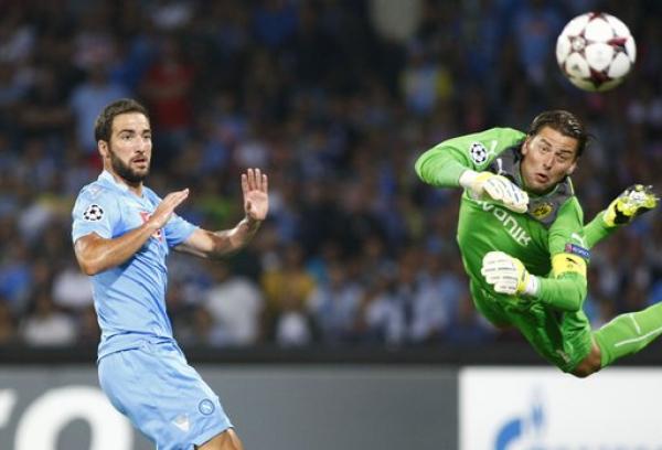 بالفيديو -  نابولي يهزم بوروسيا دورتموند بهدفين في التشامبيونز ليغ