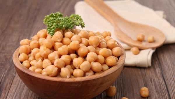 للحمص فوائد عديدة.. تعرف على أفضل طرق تناوله