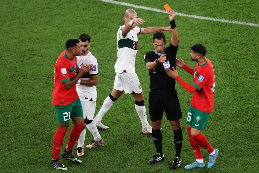حكم موقعة البرتغال في قطر .. الأرجنتيني تيلو يقود مباراة المغرب وفرنسا في ربع نهائي كأس العالم 2026