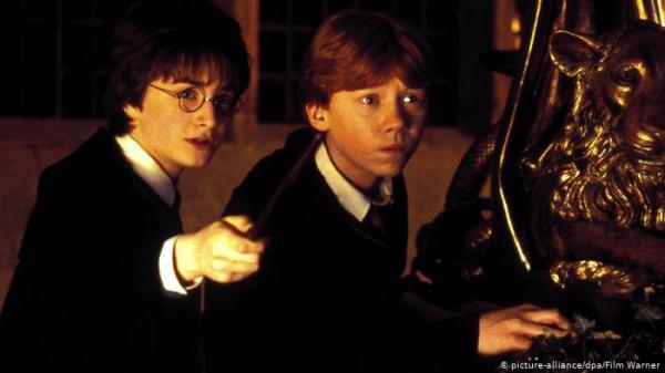 موظف ستوديو باع متعلقات "هاري بوتر" لسنوات سراً!