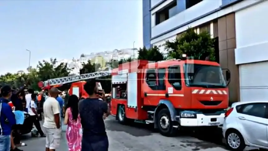 حريق يستنفر سلطات طنجة بعد اندلاعه في عمارة سكنية مكونة من 24 طابقاً قرب محطة القطار