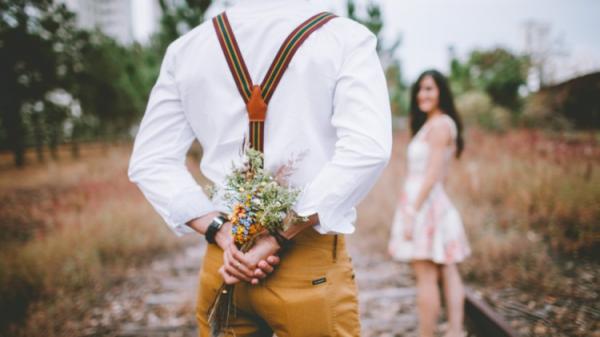 18 أم 50 عاما.. في أي عمر أنت أكثر جاذبية؟