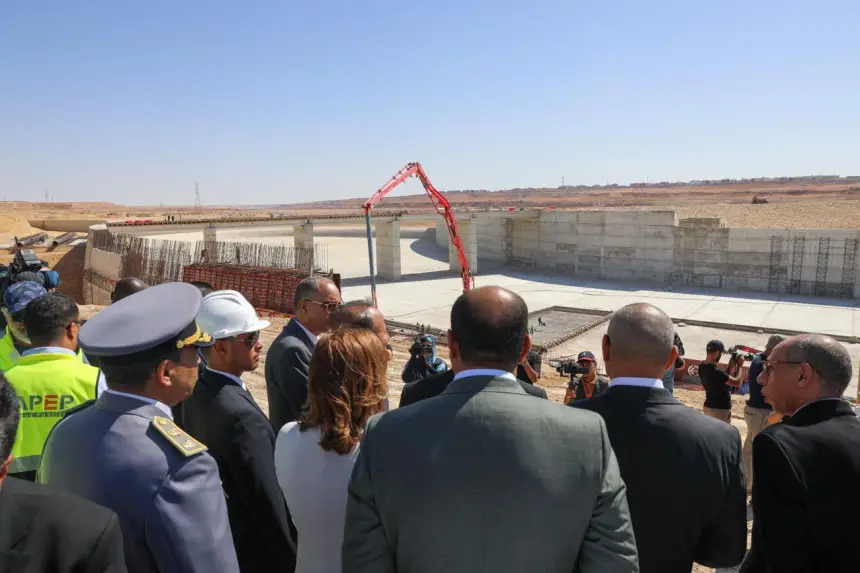 سد الساقية الحمراء وحماية مدينة العيون.. "نزار بركة" يؤكد قرب انتهاء الأشغال وتحقيق الأمان المائي