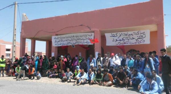 كلميم : قوات الدرك الملكي تطوق مسيرة على الأقدام من أفركط إلى كلميم