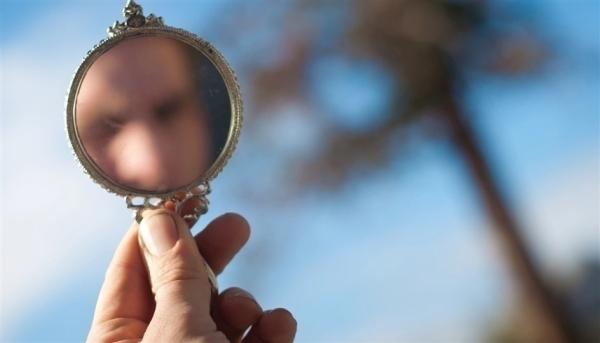 طريقة جديدة لاكتشاف النرجسية بواسطة عضلات الوجه