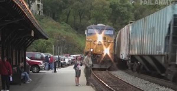 3 ملايين مشاهدة لفيديو متحدي القطارات المسرعة