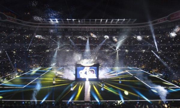 رغم حظوظه الضئيلة ، ريال مدريد جهز البرنابيو للاحتفال بلقب &quot;الليغـا&quot;