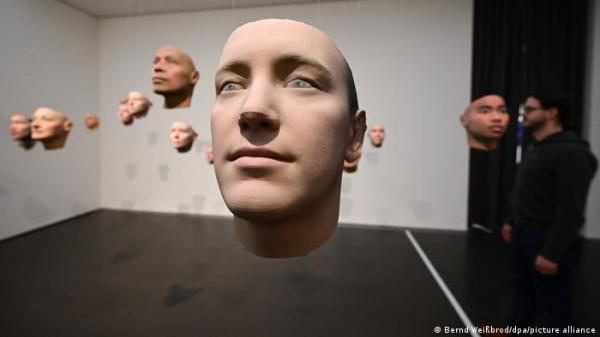 قصائد ولوحات بالذكاء الاصطناعي.. خطر داهم على الإبداع الإنساني؟