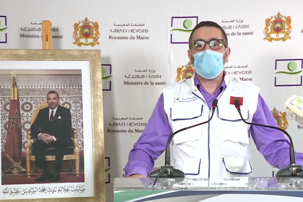 انخفاض طفيف في عدد الإصابات الجديدة بفيروس كورونا وعدد الوفيات يسجل ارتفاعا مقلقا