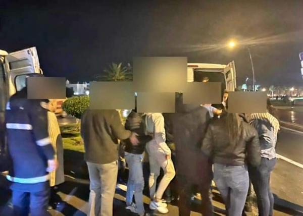 تفاصيل جديدة حول توقيف عشرات القاصرين على خلفية إشاعة "فتح" معبر باب سبتة (صور)