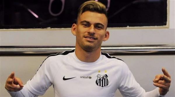 برشلونة يقترب من التعاقد مع لاعب برازيلي