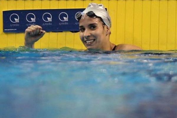 تأهل السباحة المغربية سارة البكري إلى دور نصف النهاية