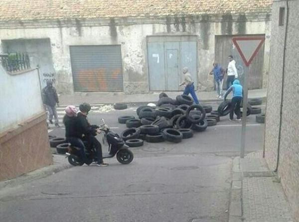 مواجهات عنيفة بين الشرطة الإسبانية والمغاربة القاطنين بمليلية المحتلة