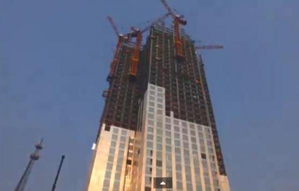 بالفيديو: بناء ناطحة سحاب في 19 يوم فقط