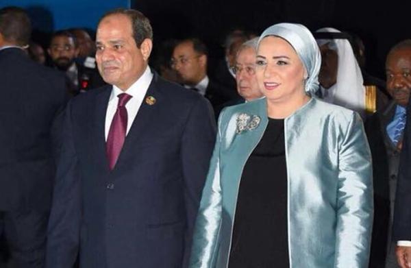 زوجة "السيسي" تكشف عن سر الخاتم الذي لا ينزعه من يده (صورة)