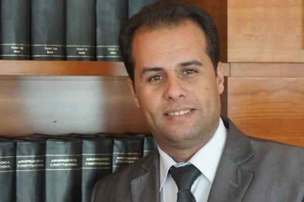 تشيكيطو : ماذا لو قرر المجلس الوطني لحزب العدالة و التنمية الاصطفاف في المعارضة؟