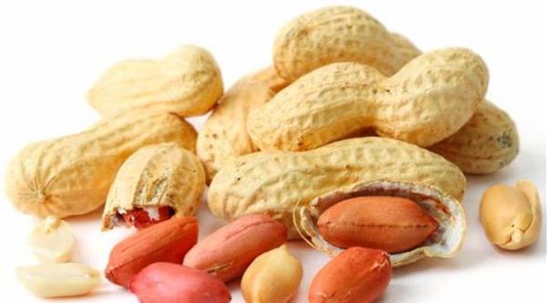 7 أطعمة صحية لا يُنصح بأكلها ليلاً