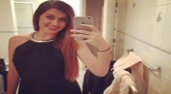 بريطانية تحتفظ بقلبها القديم في حقيبة بلاستيكية