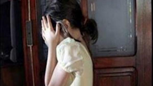 قلعة السراغنة :متزوج يهتك عرض فتاة في الخامسة من عمرها