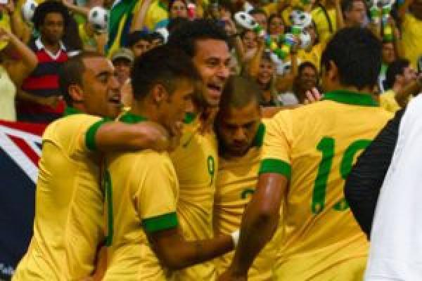 كأس القارات : نايمار يسكت منتقديه ويساعد البرازيل على سحق اليابان بثلاثية