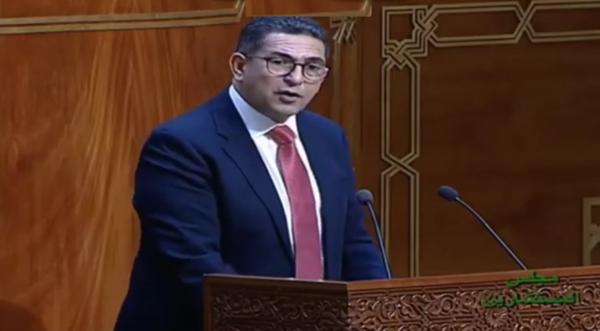 وزير التعليم أمزازي "شاعل" بسبب الأساتذة المتعاقدين والنقابات