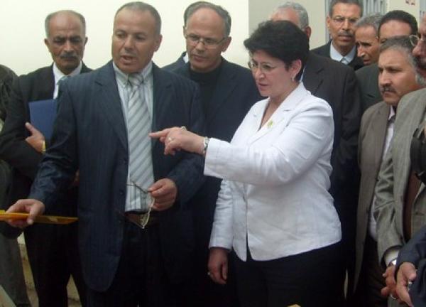 العابدة تنفي ما أثير مؤخرا عن الحركة الإنتقالية السرية