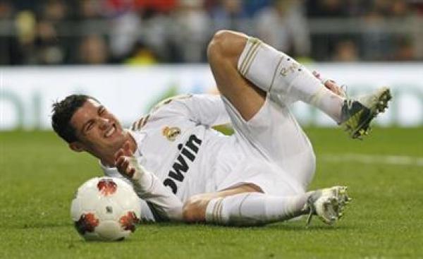 كرستيانو رونالدو يتصدر قائمة اللاعبين الأكثر خداعاً للحكام