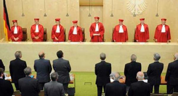 زوجان ألمانيان أمام القضاء بعد منع ابنهما من الذهاب للمسجد