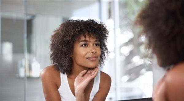 هل تعيد مكملات الكولاجين الغذائية شباب البشرة؟