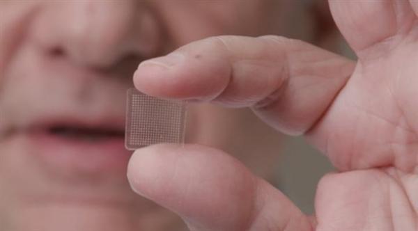 لقاح بلاصقة طبية يحقق نتائج جيدة ضد كورونا على الفئران