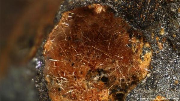 معادن جديدة أنشأها الإنسان في دول بينها تونس ومصر