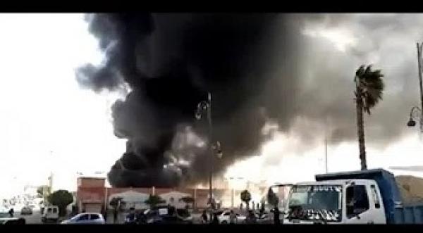 بالفيديو..من زاوية أخرى ..شوفو الحريق اللي شعل فملعب مولاي رشيد فالعيون