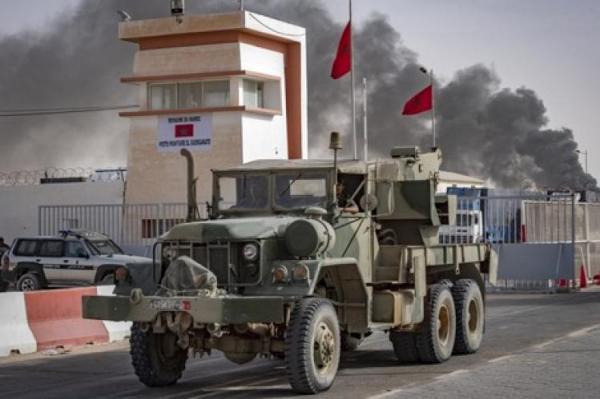 الملك "محمد السادس" راض عن طريقة تدخل القوات المسلحة بالكركرات ويهنئ الجنود المغاربة المرابطين بالجنوب