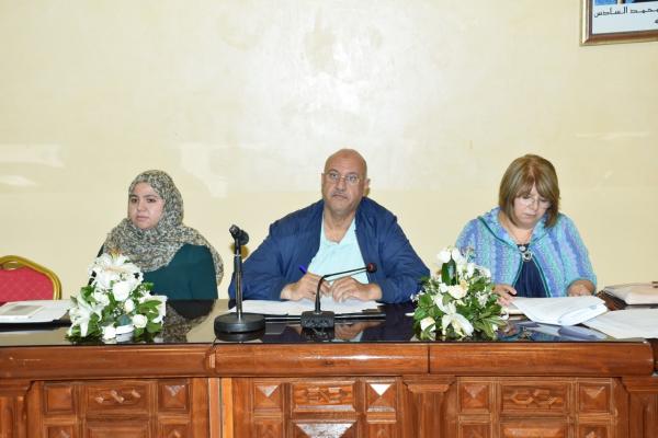 اجتماع بطنجة لتدارس إمكانية تعميم تجربة تكوين حاملي الشهادات العليا في مهن التدريس على باقي أقاليم الجهة