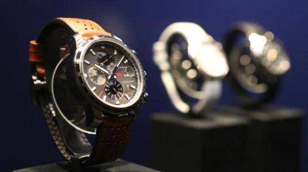 بالتفاصيل...القصة الكاملة لسرقة ساعات ثمينة من إقامة ملكية