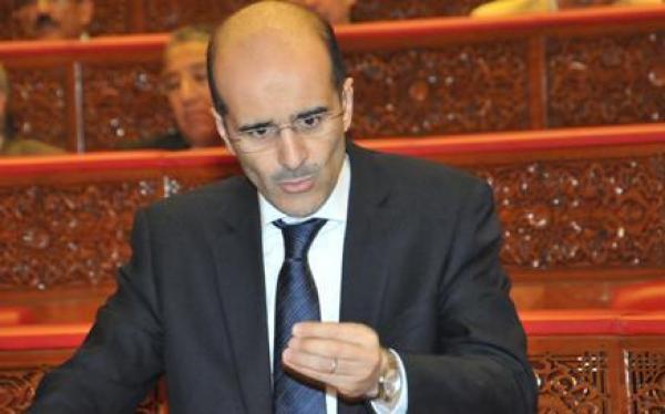 بنكيران متشبث ببقاء إدريس الأزمي في الحكومة مقابل رغبة مزوار في الاستفراد بوزارة المالية