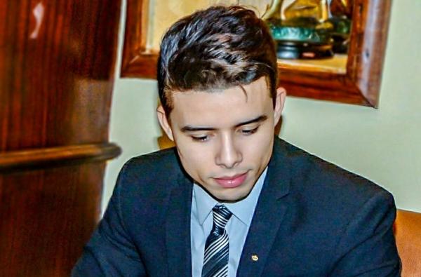 عاجل: الحكم بسنة حبسا نافذا وغرامة مالية في حق سفيان البحري